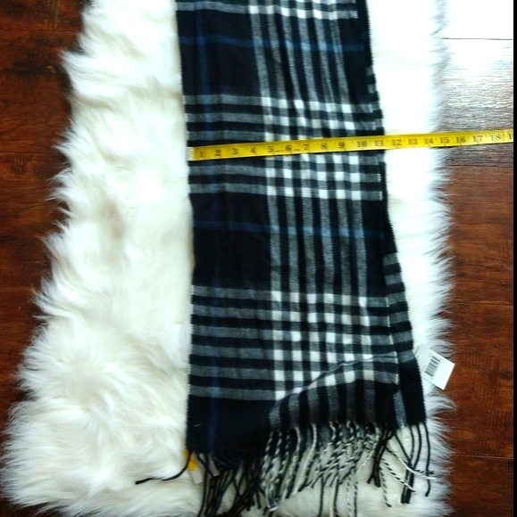 Cejon Scarf - Picture 4 of 6